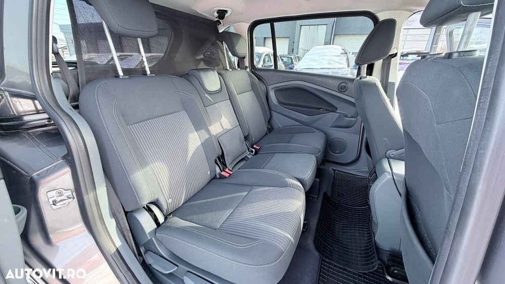 Ford Grand C-Max - 8