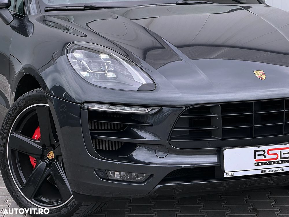 Porsche Macan - 33