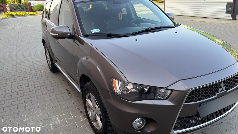 Mitsubishi Outlander 2.0 Intense 2WD EU5 - 2