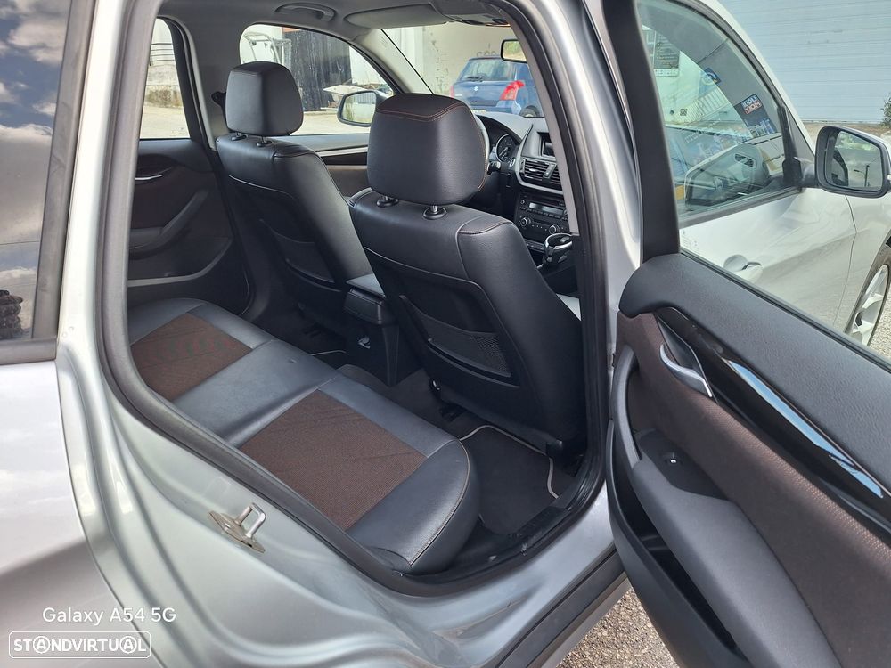 BMW X1 16 d sDrive - 11