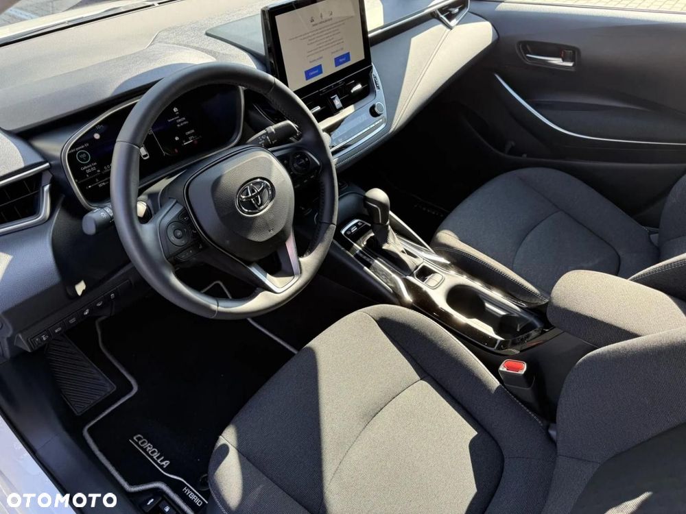 Toyota Corolla - 12
