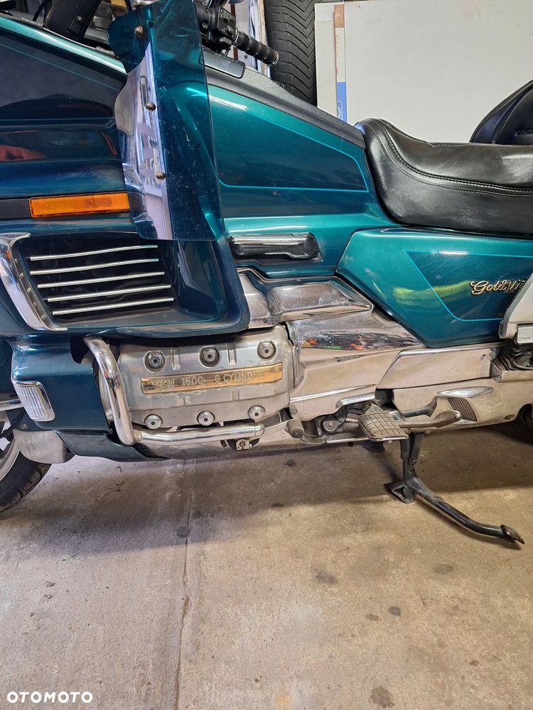 Honda GL - 12