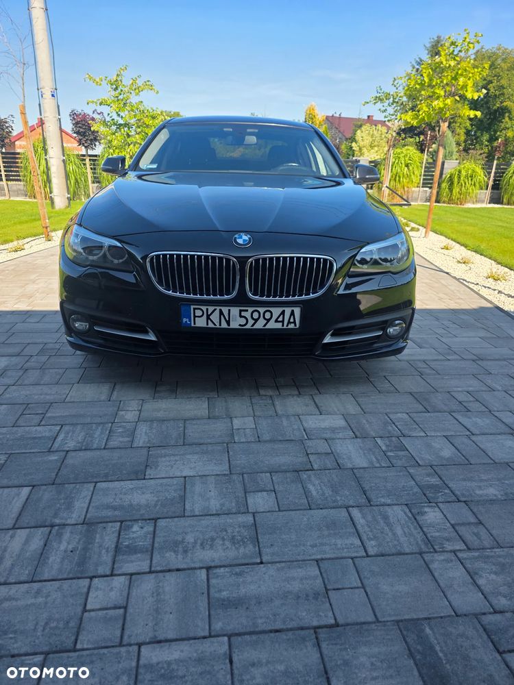 BMW Seria 5 525d - 2