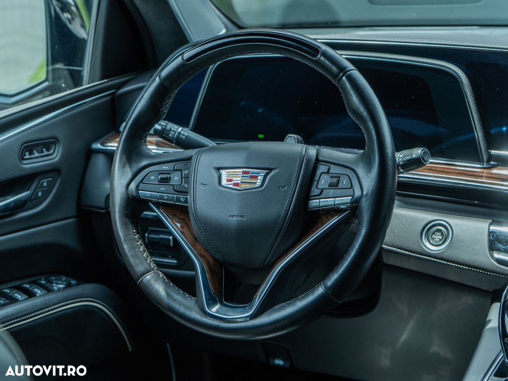 Cadillac Escalade - 29