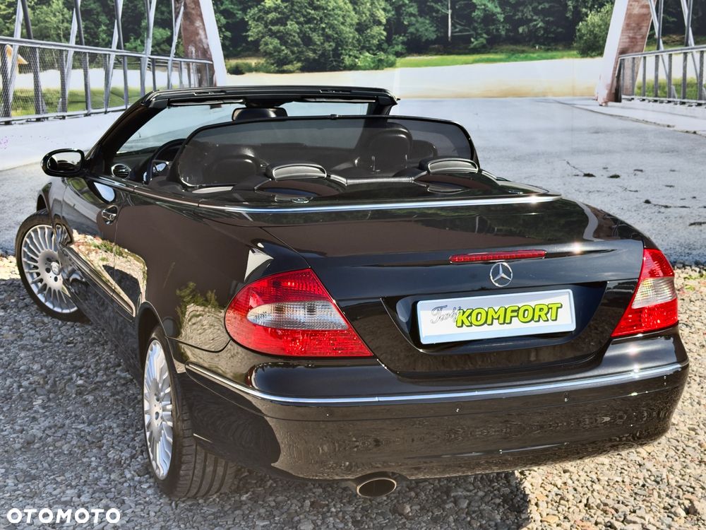 Mercedes-Benz CLK - 15