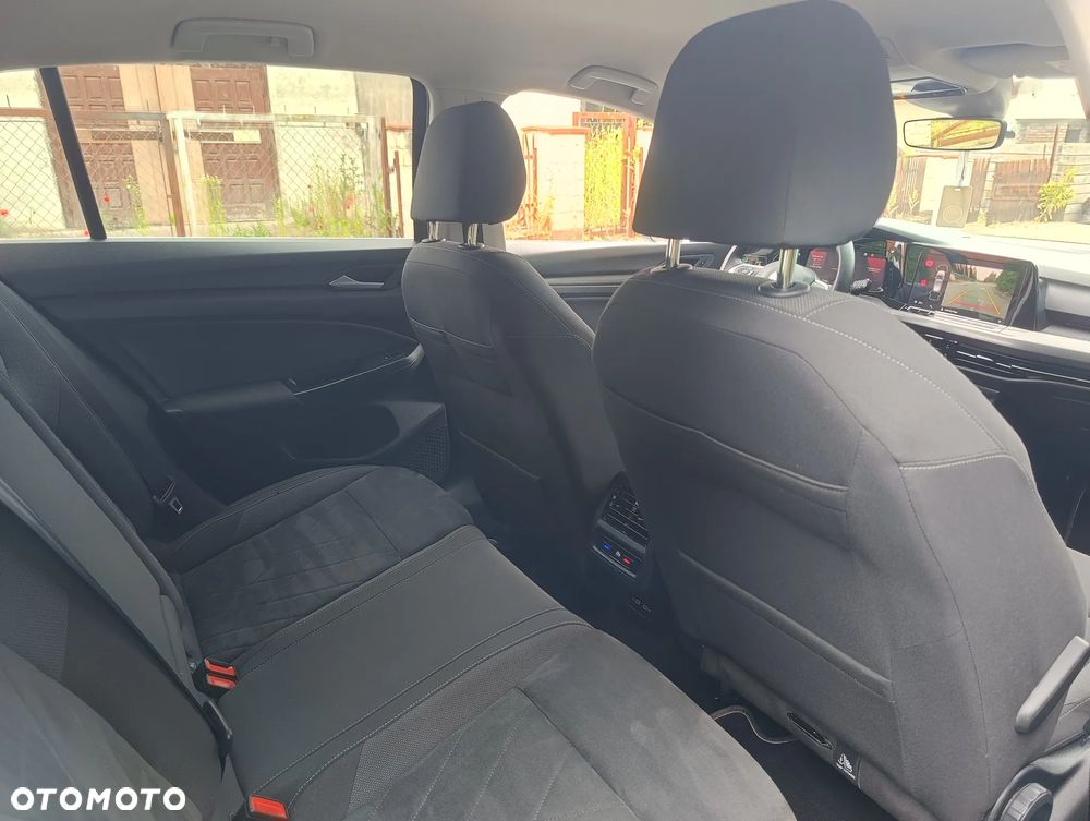 Volkswagen Golf 2.0 TDI SCR Life - 18