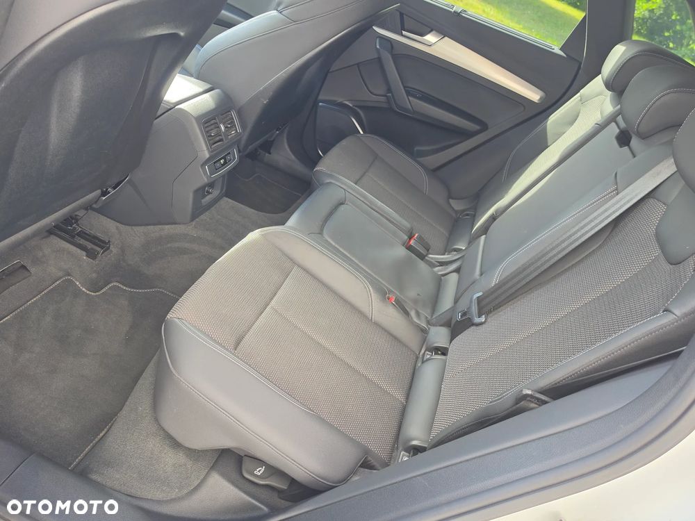 Audi Q5 50 TFSIe quattro S tronic S line business - 13