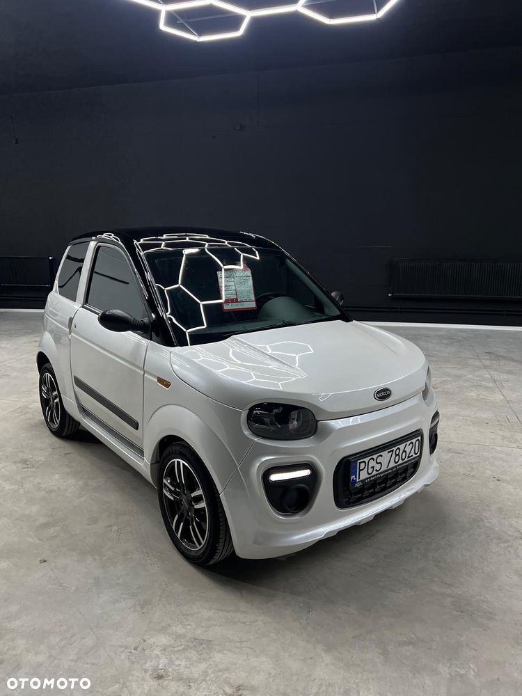 Microcar M.GO - 24