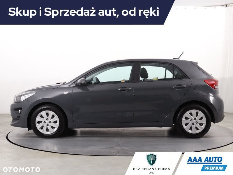 Kia Rio - 3