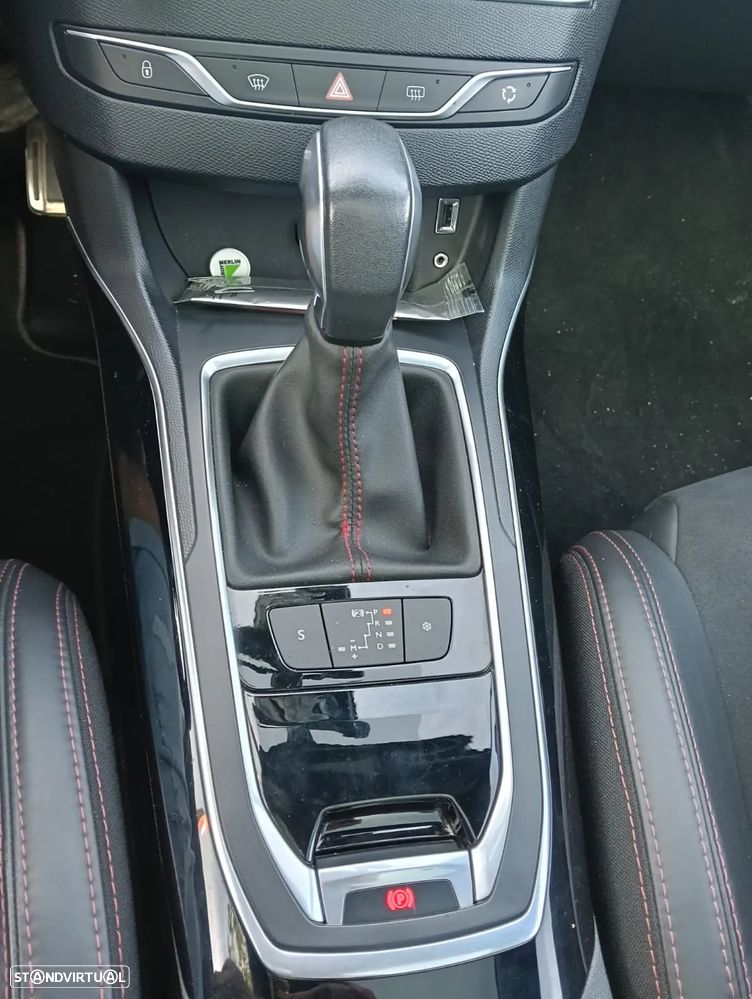 Peugeot 308 SW 1.2 PureTech GT Line EAT6 - 11