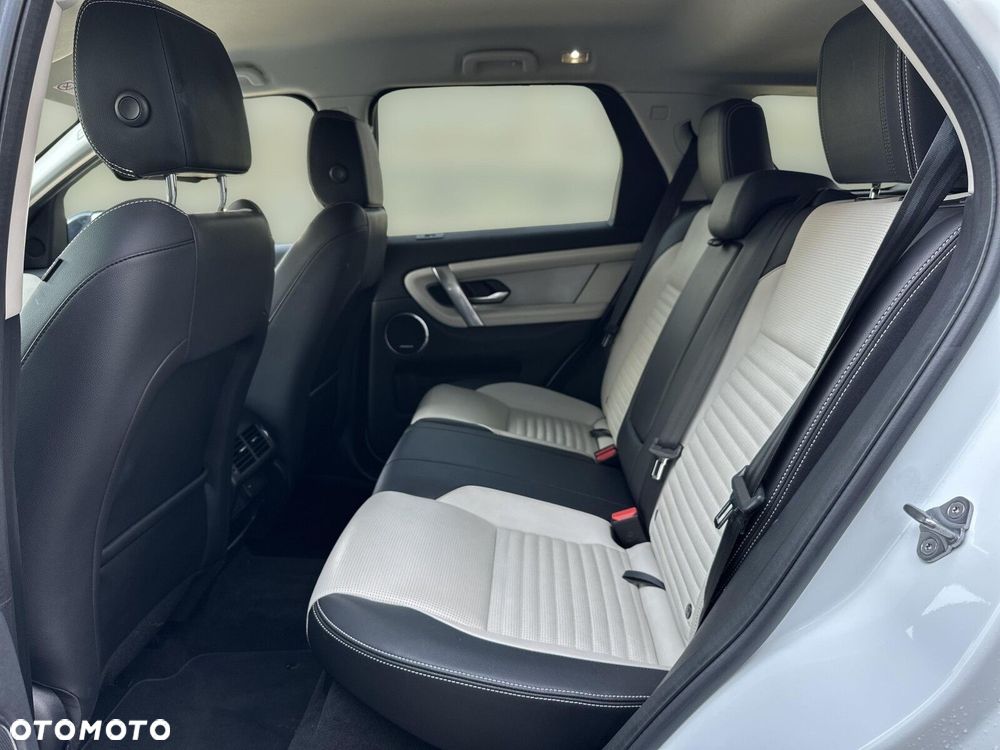 Land Rover Discovery Sport 2.0 D200 mHEV R-Dynamic SE - 15