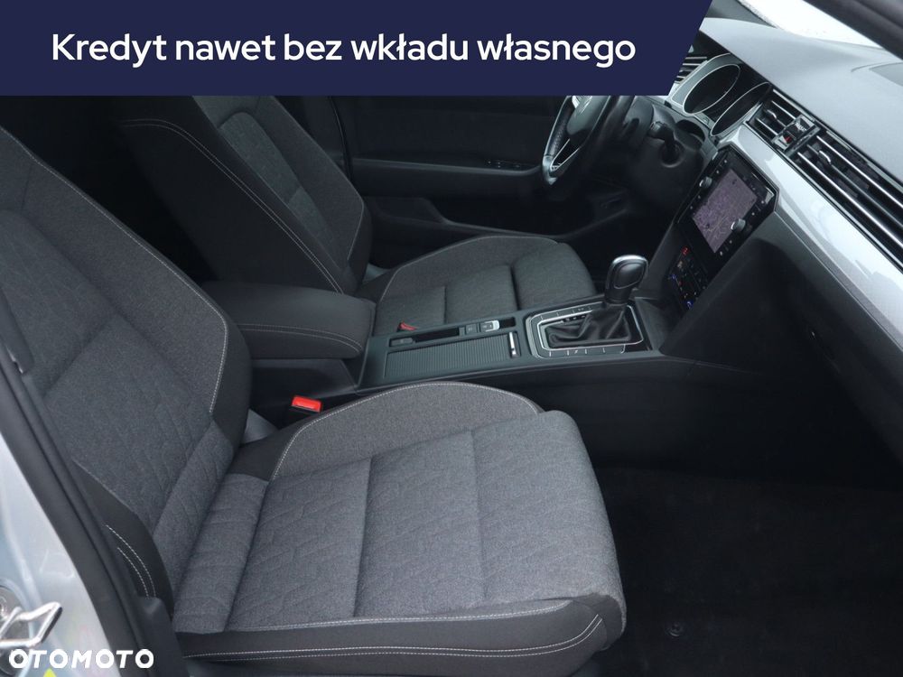 Volkswagen Passat Variant - 11
