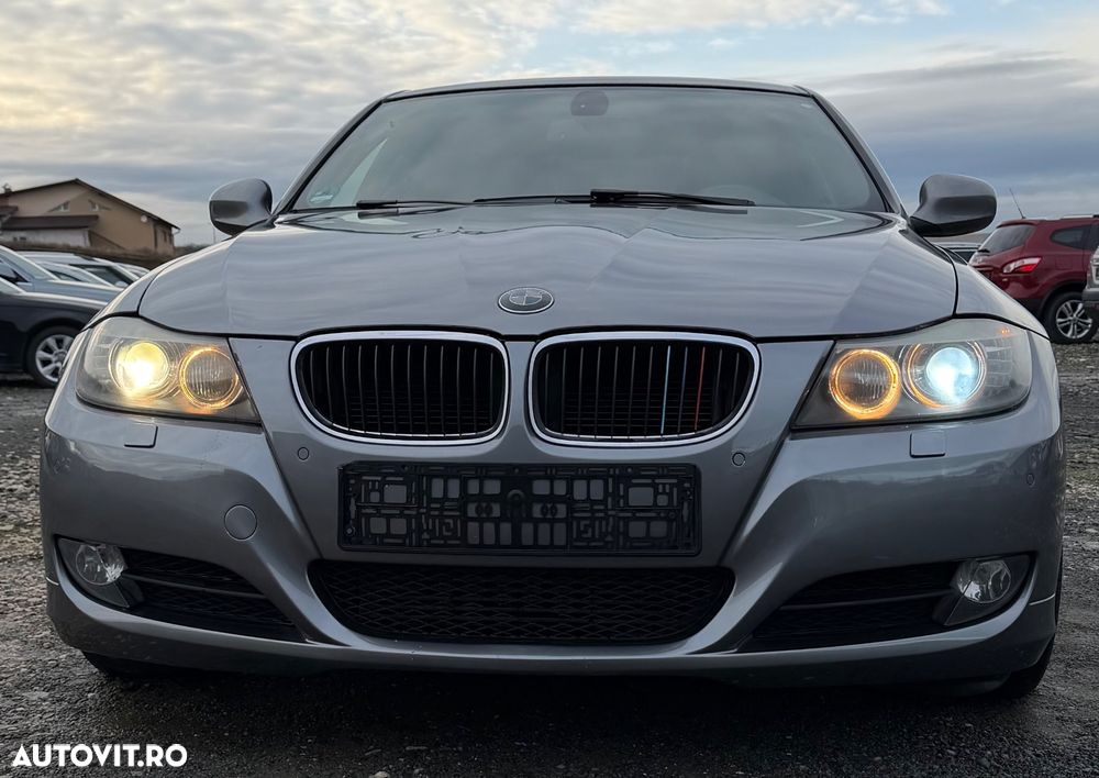 BMW Seria 3 320d DPF Aut. - 1