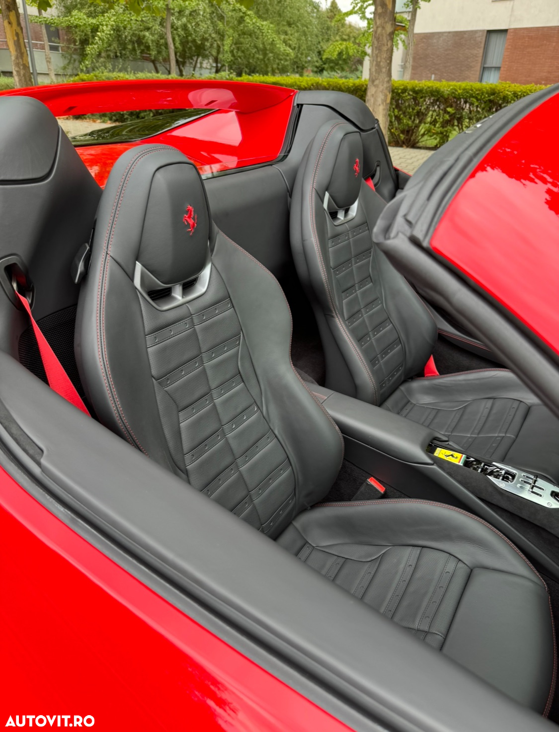 Ferrari 296 GTS - 4