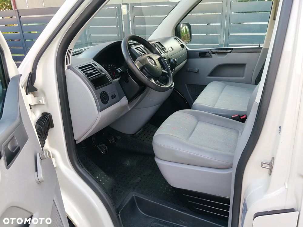 Volkswagen T5 - 9