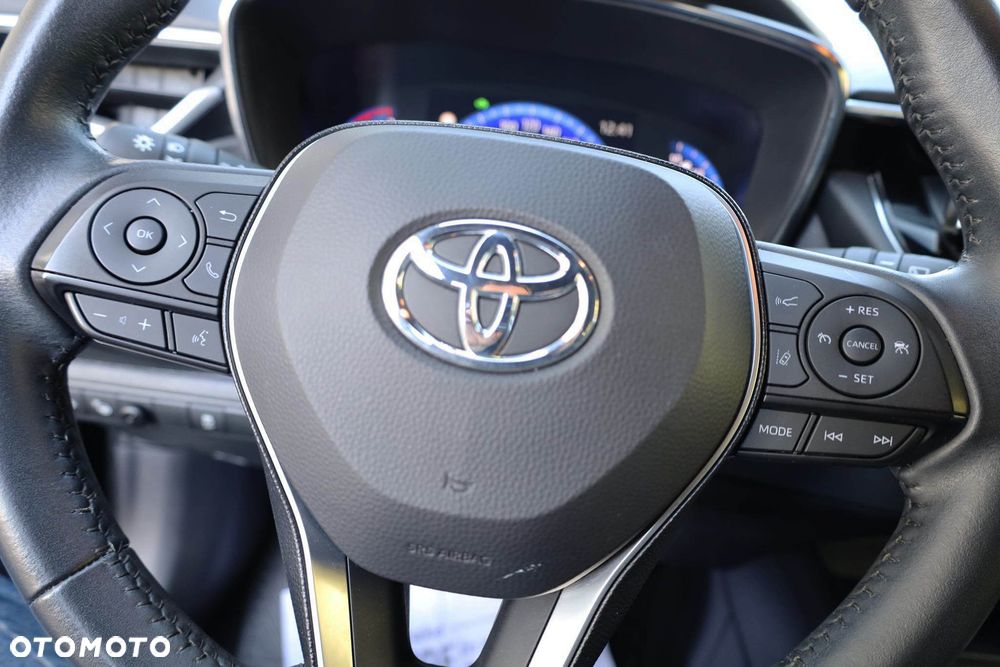 Toyota Corolla 1.8 Hybrid GPF Executive - 32