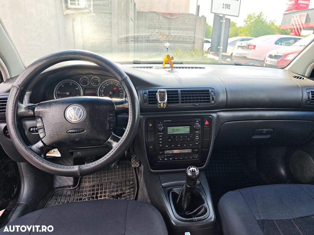 Volkswagen Passat - 8