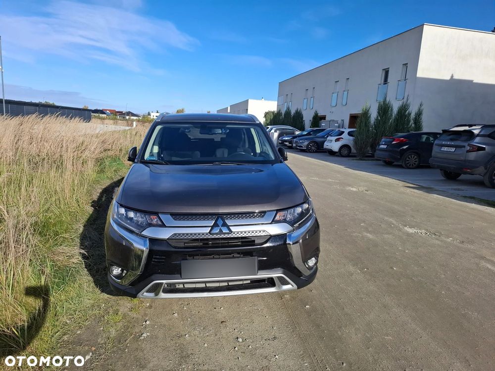 Mitsubishi Outlander 2.0 Intense + SDA 4WD CVT - 17