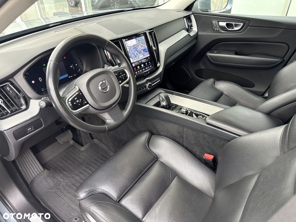 Volvo XC 60 B4 D AWD Plus Bright - 12