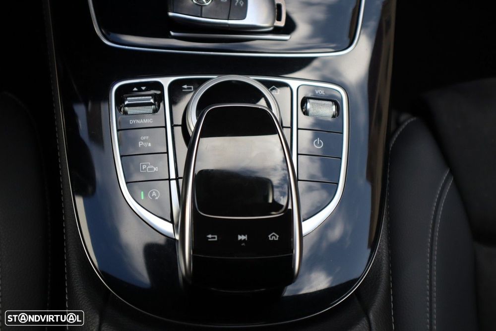 Mercedes-Benz E 220 d 9G-TRONIC AMG Line - 35