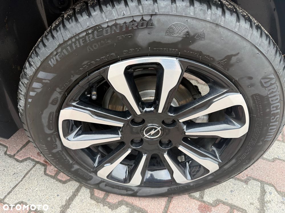 Opel Crossland 1.2 T GS Line - 13