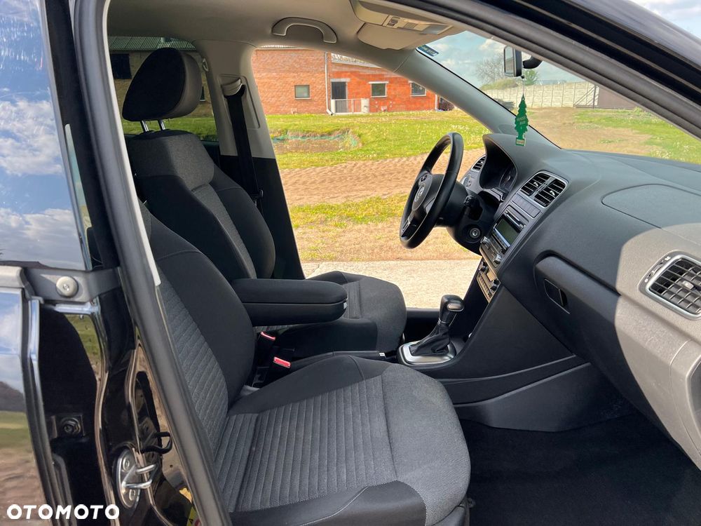 Volkswagen Polo 1.4 16V Comfortline DSG - 17