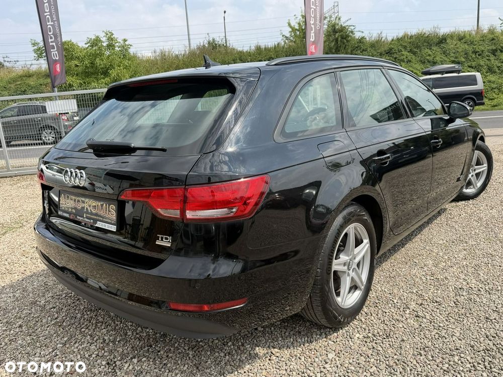 Audi A4 Avant 2.0 TDI ultra design - 4
