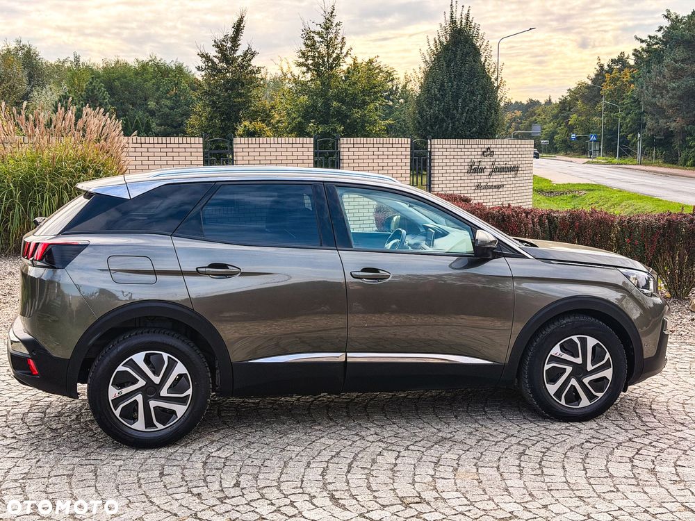 Peugeot 3008 PureTech 130 Stop & Start GPF Allure - 16