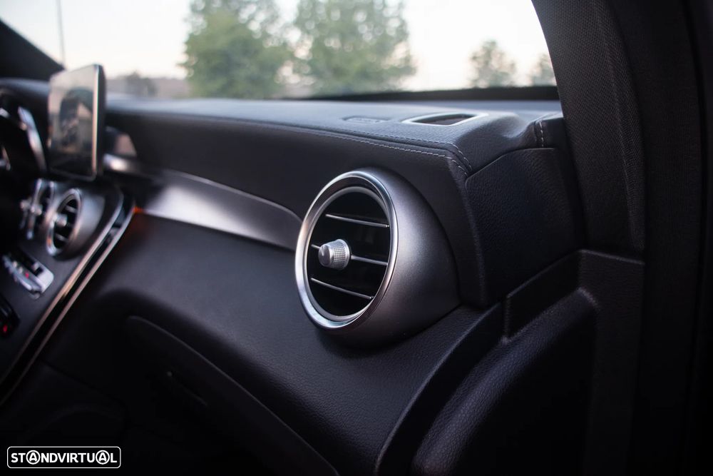 Mercedes-Benz GLC 250 d 4Matic 9G-TRONIC AMG Line - 17