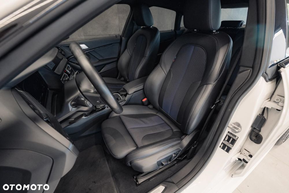 BMW Seria 2 218i M Sport - 13