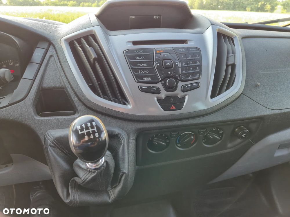 Ford Transit - 10