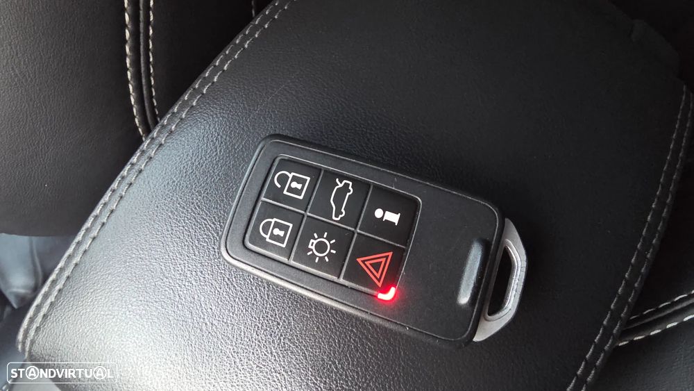 Volvo V60 D6 Plug-In-Hybrid AWD Geartronic Summum - 55