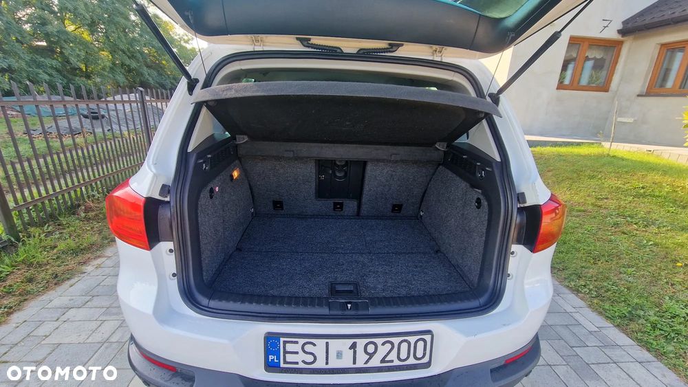 Volkswagen Tiguan - 12