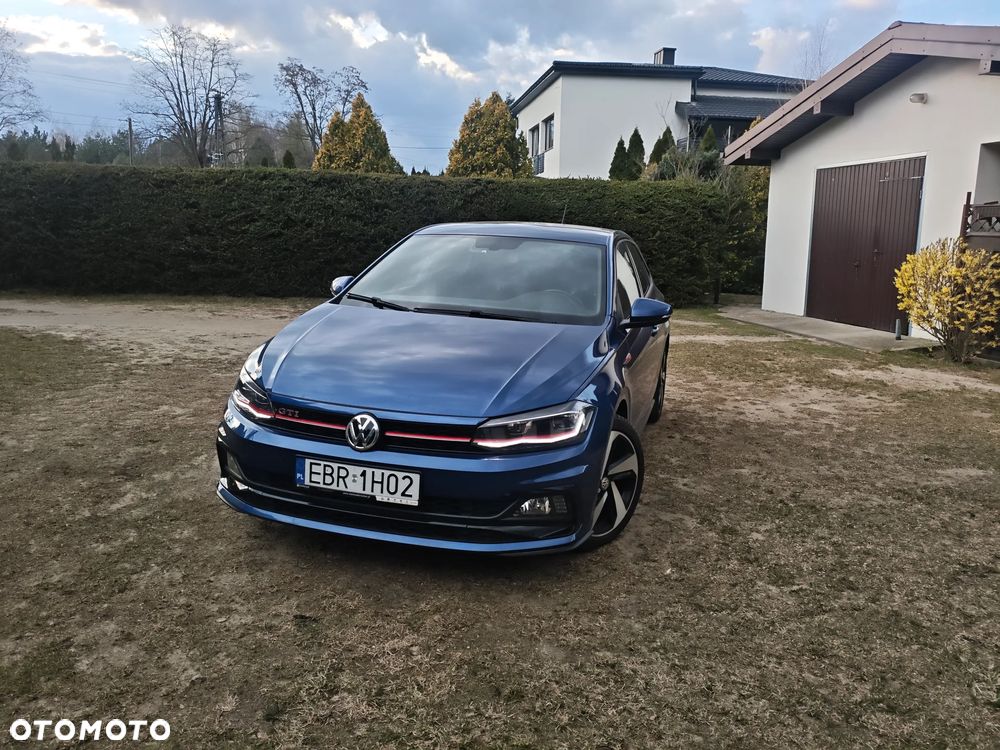 Volkswagen Polo - 1