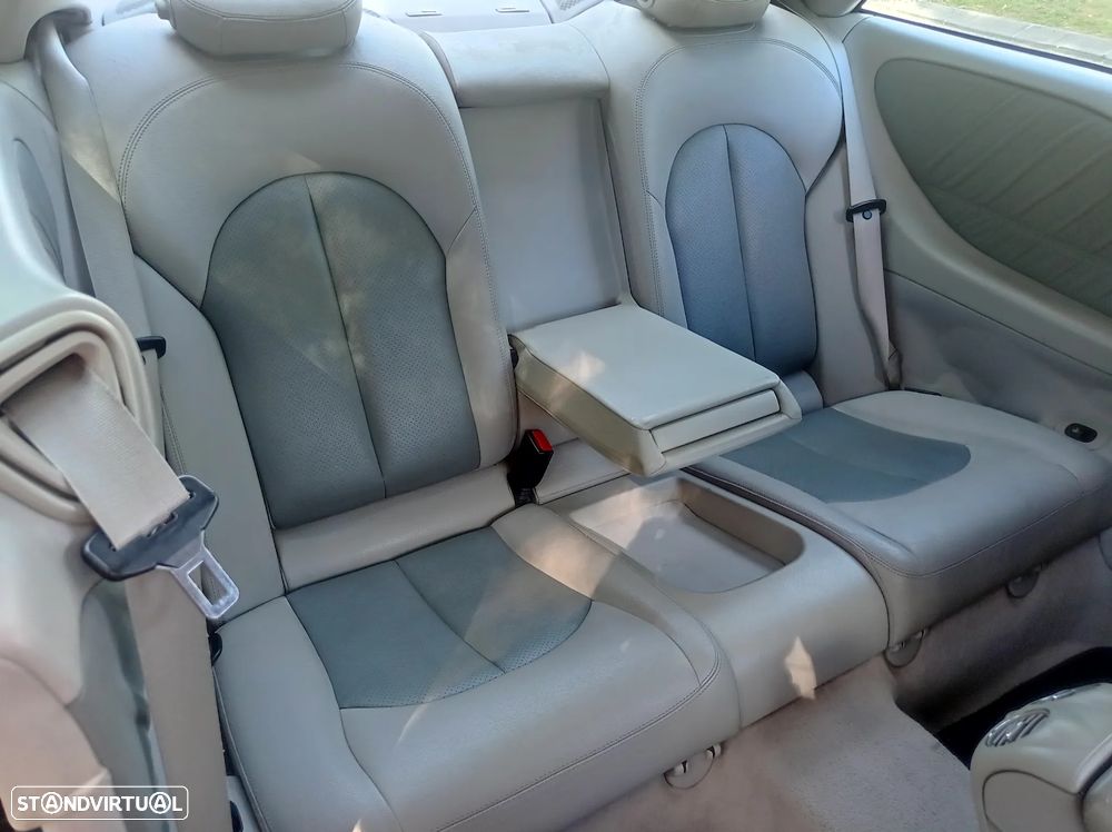 Mercedes-Benz CLK 270 - 12
