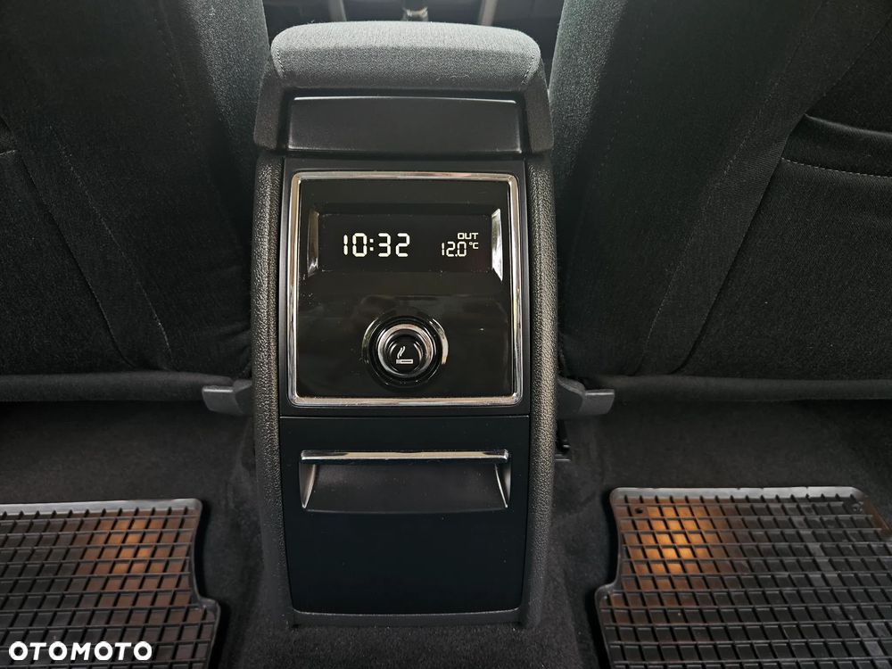 Skoda Superb 2.0 TDI 4x4 Elegance - 34