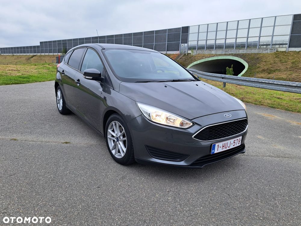 Ford Focus - 23