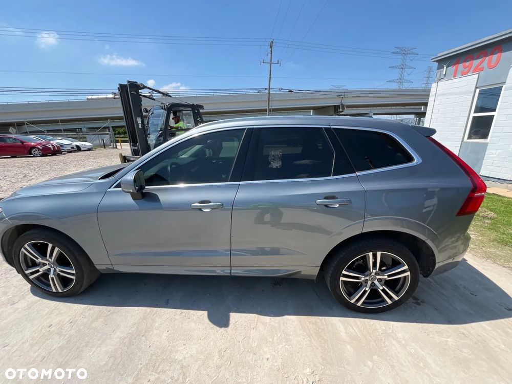 Volvo XC 60 T5 AWD Momentum - 5