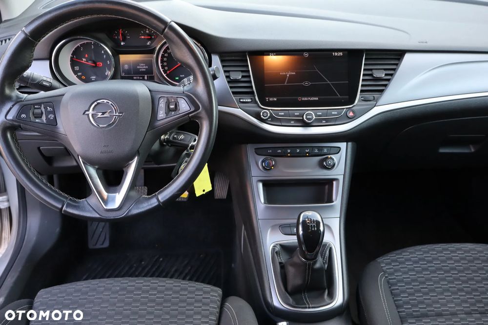 Opel Astra 1.6 CDTI Sports Tourer Active - 23