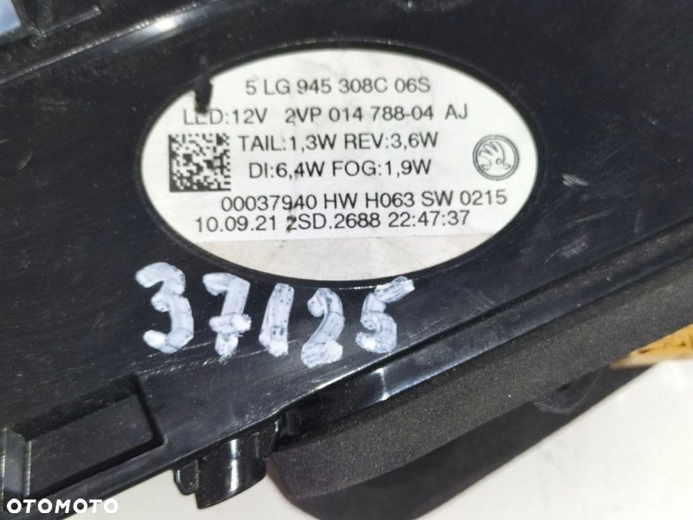 Lampa tylna tył prawa SKODA ENYAQ 21- LED - 6