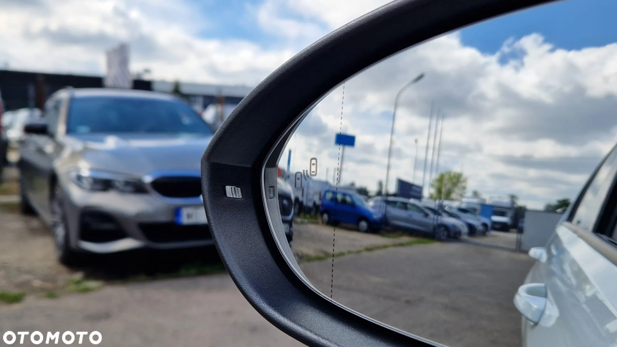 Volkswagen Golf e-Golf - 22