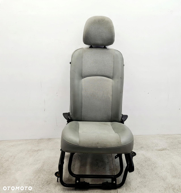 RENAULT KANGOO I FOTEL PRAWY PRZÓD