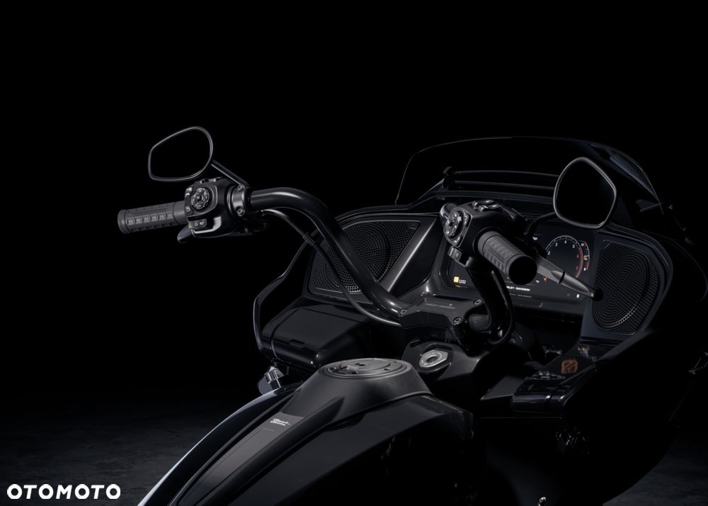 Harley-Davidson Touring Road Glide - 14
