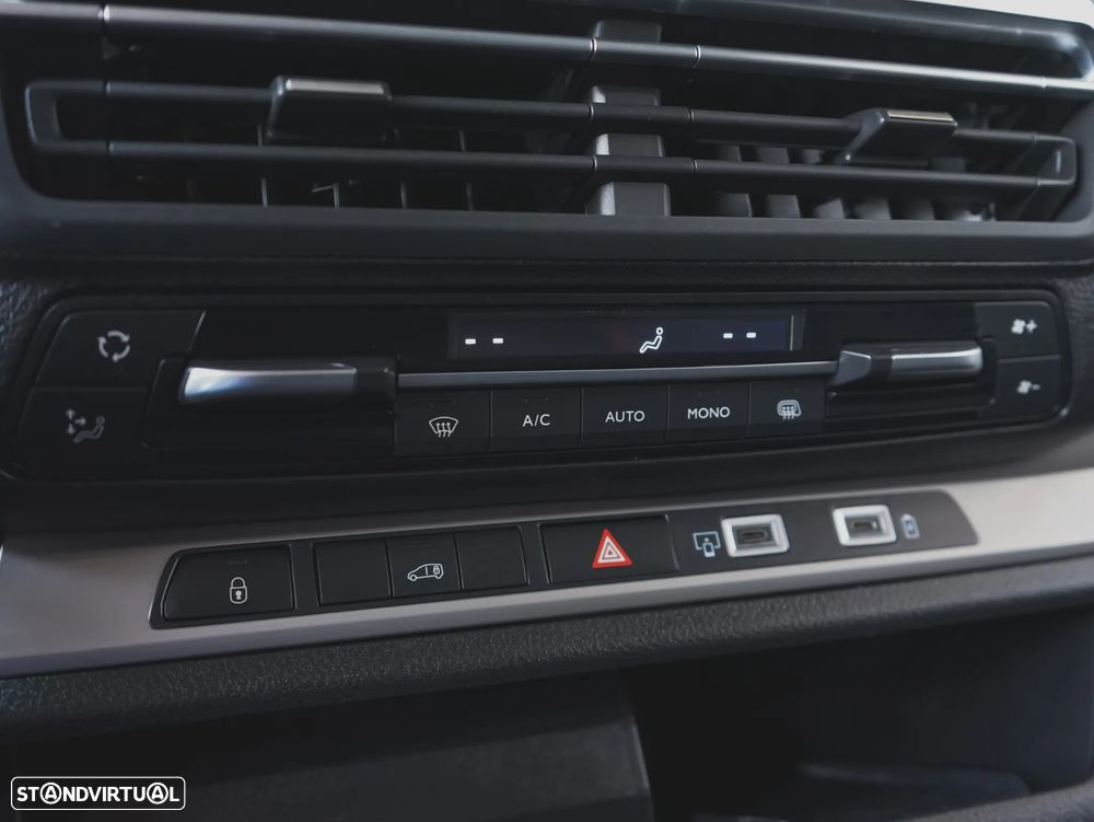Peugeot EXPERT  2.0 BLUEHDI 180 - 19