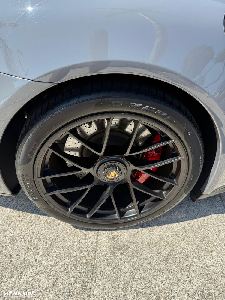 Porsche 911 (991) Turbo Cabriolet - 21