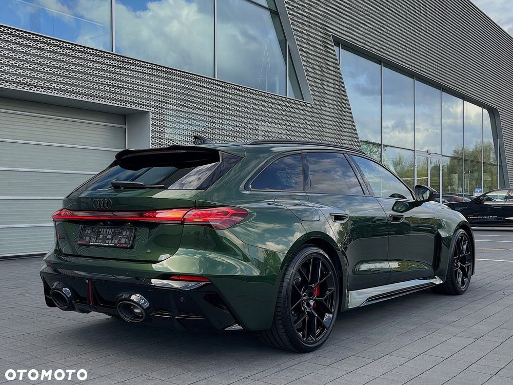Audi RS5 Avant - 9