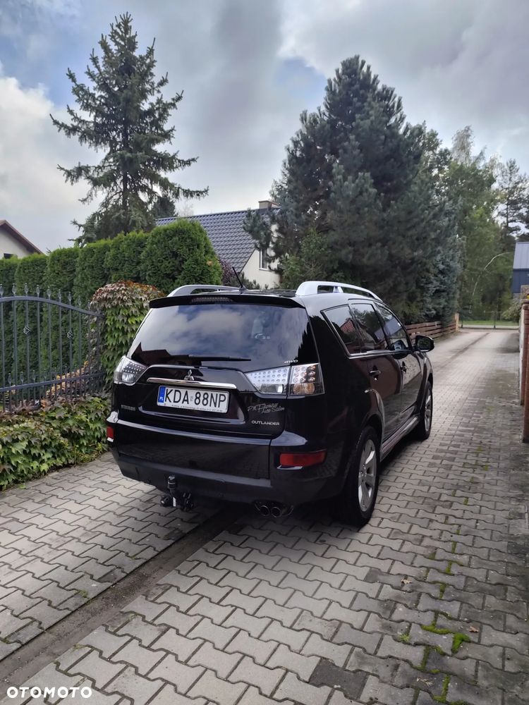 Mitsubishi Outlander 2.0 DID Intense + - 6