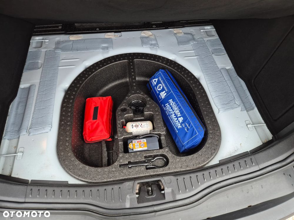 Ford Focus 2.0 EcoBlue Titanium Business - 21
