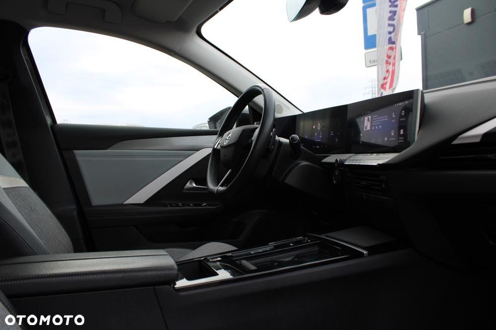 Opel Astra - 32