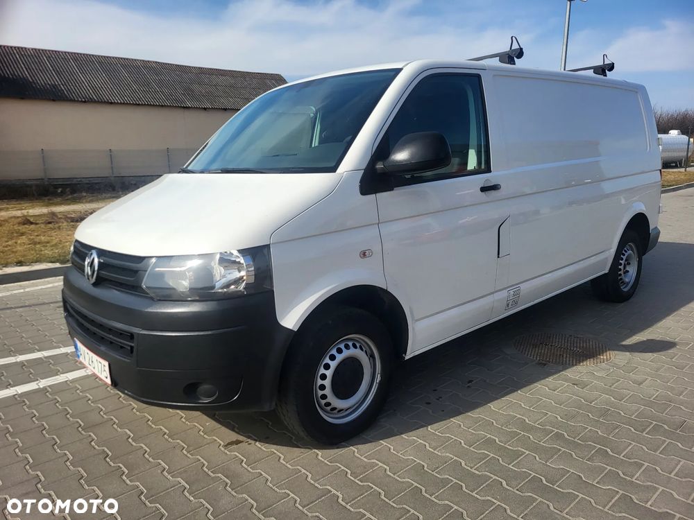 Volkswagen Transporter - 1